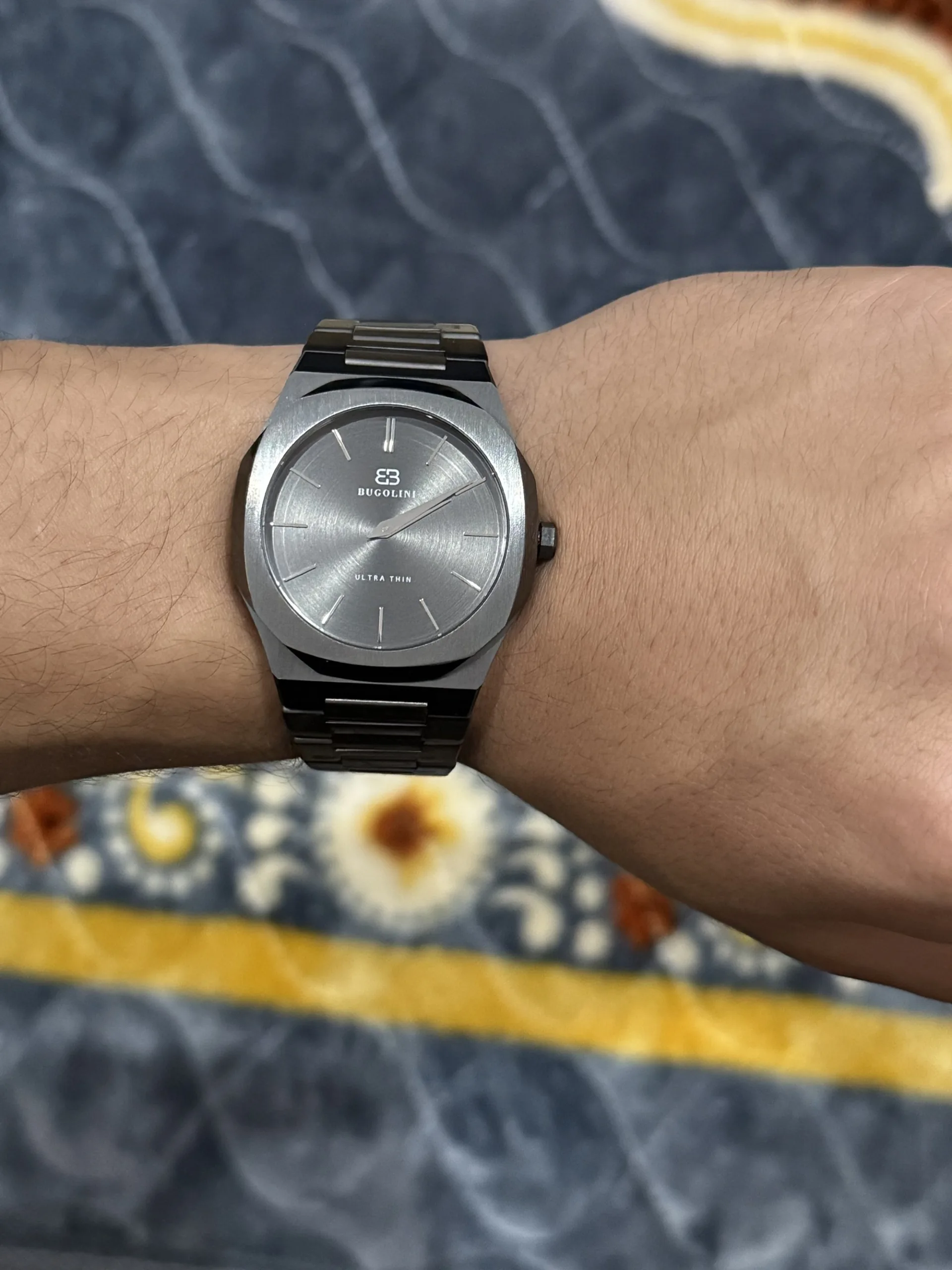 BUGOLINI Vigilate -  7mm Steel Watch - Quartz Japanese MIYOTA Quartz Movement - Waterproof - Shortenable Steel Strap - Black - Image 7