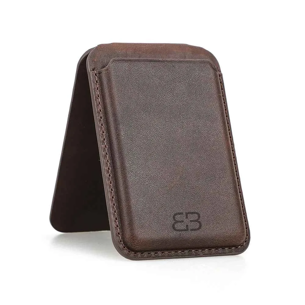 BUGOLINI Sagar – MagSafe Card Holder & Phone Stand – PU Leather – Magnetic – Holds up to 3 Cards – Compatible with MagSafe iPhones – Coffee